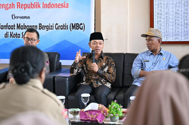 Program Makan Bergizi Gratis: Komitmen Pemerintah dalam Meningkatkan Kesehatan dan Prestasi Siswa